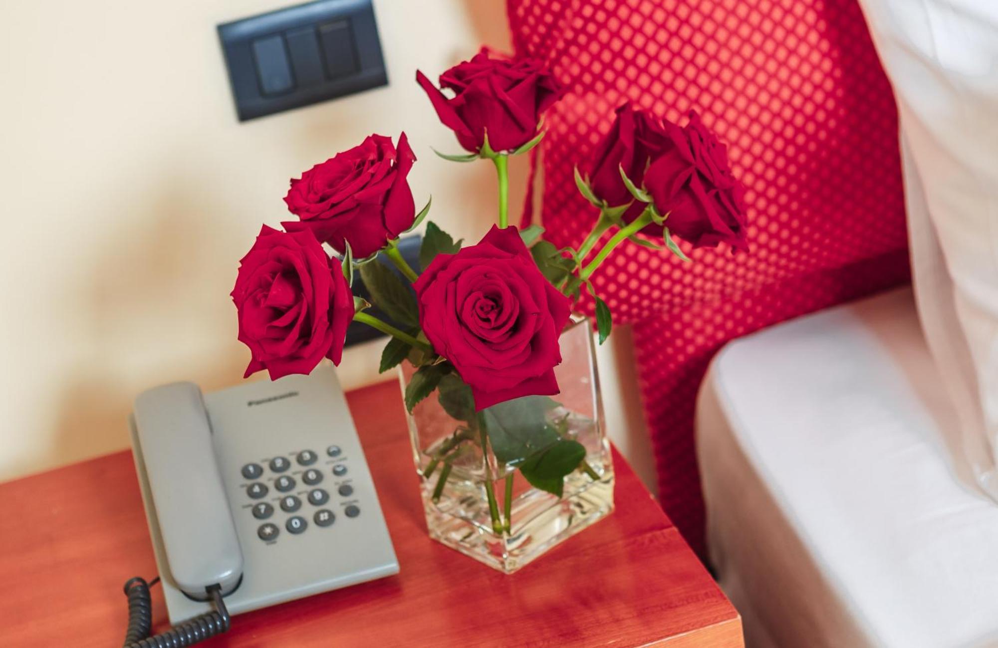 Hotel Pushkin Uralsk Rom bilde
